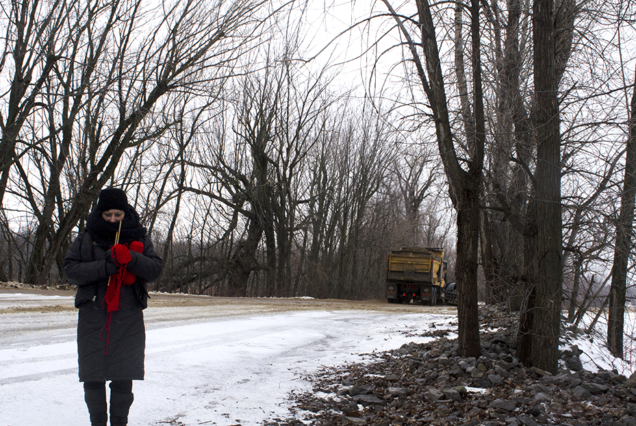 Nicole Panneton - Film Dérive - Action performative - Rouses Point - Janvier 2015 - Crédit photographique Michel Dubé